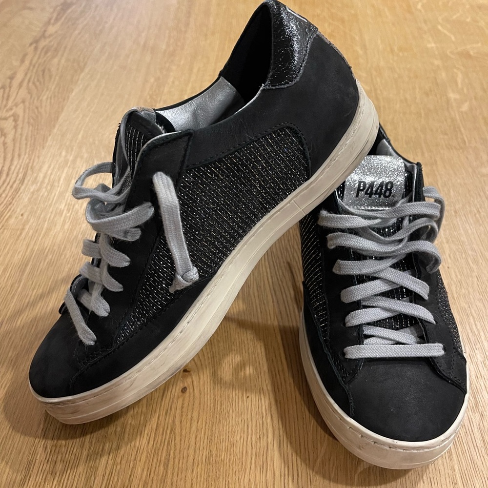 P448 John Silhouette